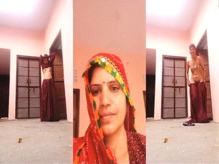 Desi Vlg Bhabhi Shows Nude Body For Hubby