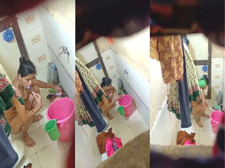 Sexy Desi Wife Bathing