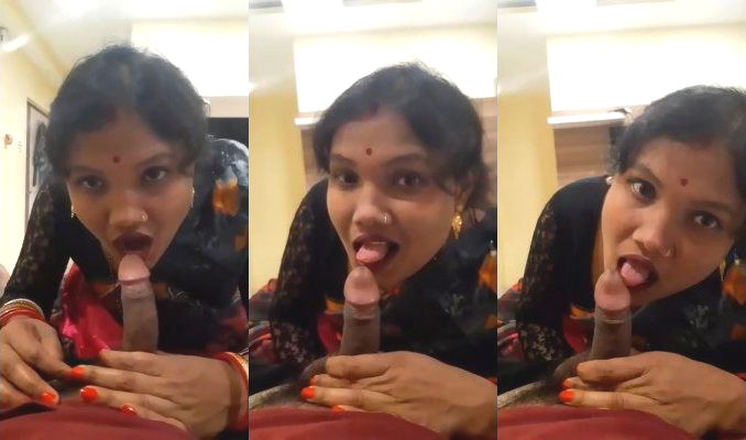 Sexy Desi Wife Blowjob