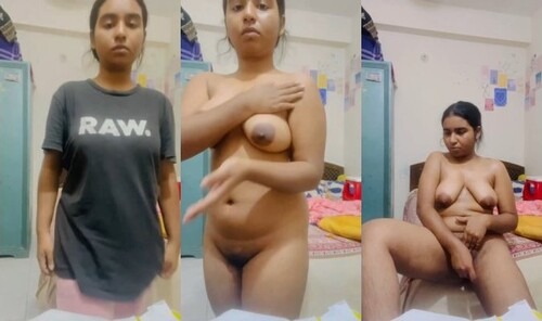 Horny Desi Girl Masturbating