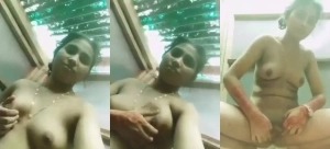 Desi Vlg Bhabhi Shows Boobs and pussy