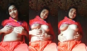 Cute Desi Girl Shows Boobs