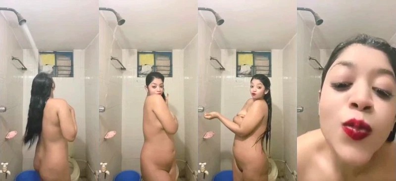 Sexy Desi Girl Bathing